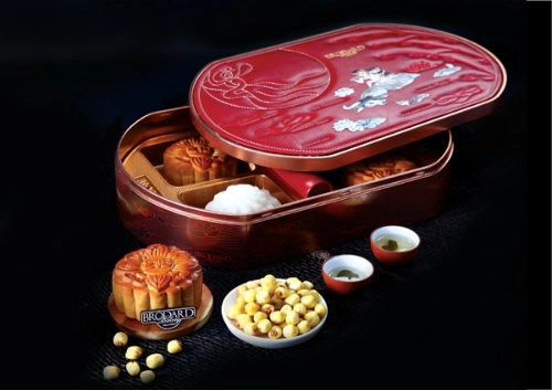Vị ngọt bùi trong chiếc bánh trung thu brodard