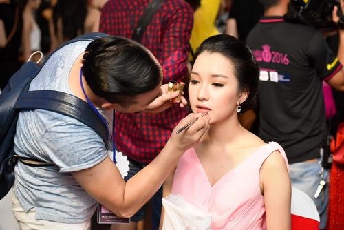 Bạn biết gì về hậu trường của chung khảo hoa hậu vn