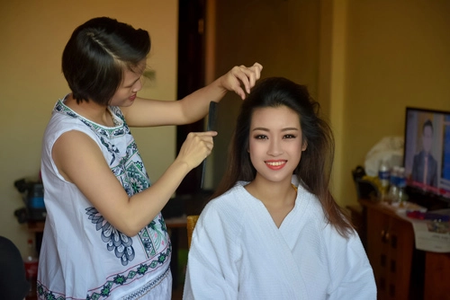 Bạn biết gì về hậu trường của chung khảo hoa hậu vn