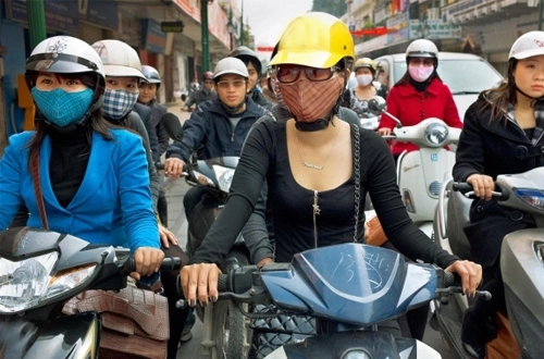Dùng chung mũ bảo hiểm coi chừng nấm da đầu