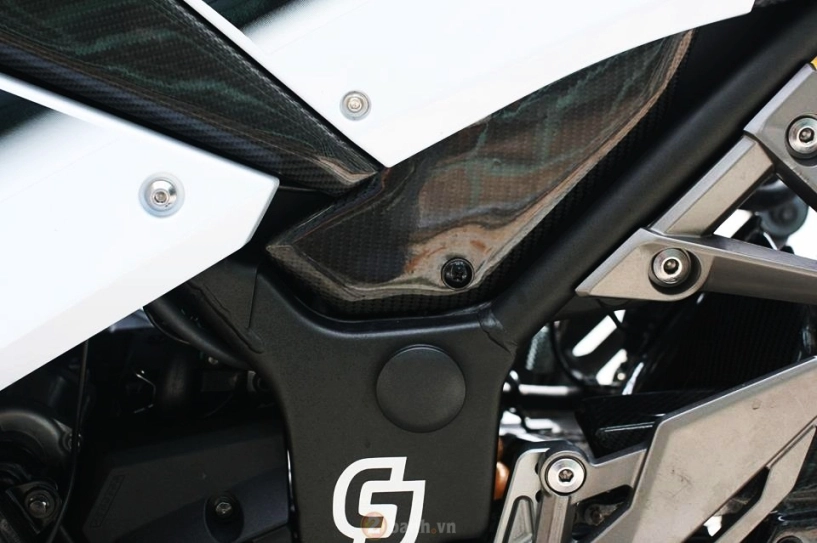 Kawasaki ninja 300 đẹp mắt với phiên bản độ cực chất