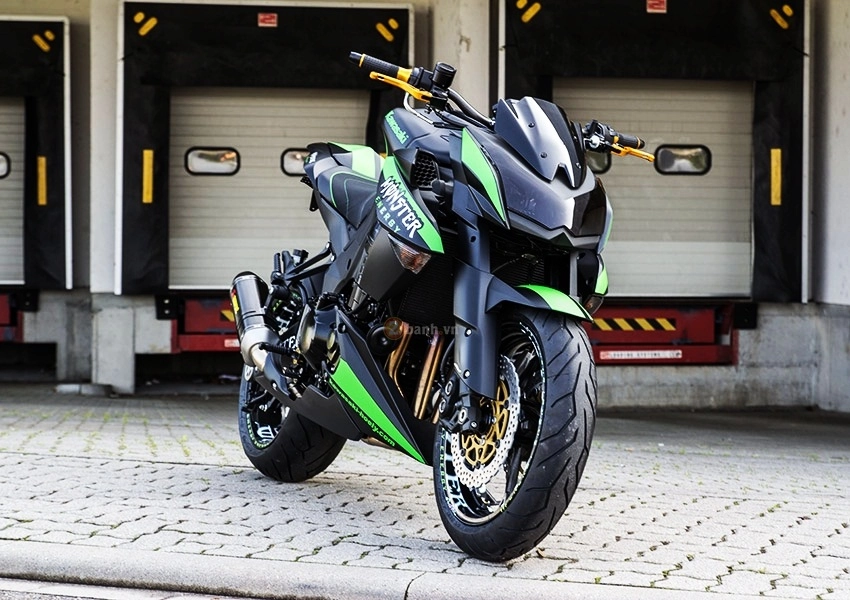 Vẻ ngoài dữ dằn của chiếc kawasaki z1000 độ phiên bản monster