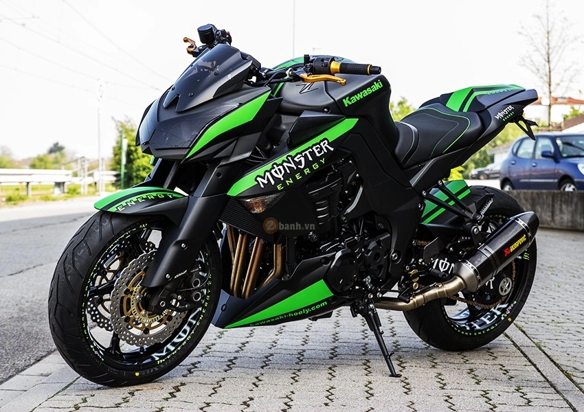 Vẻ ngoài dữ dằn của chiếc kawasaki z1000 độ phiên bản monster