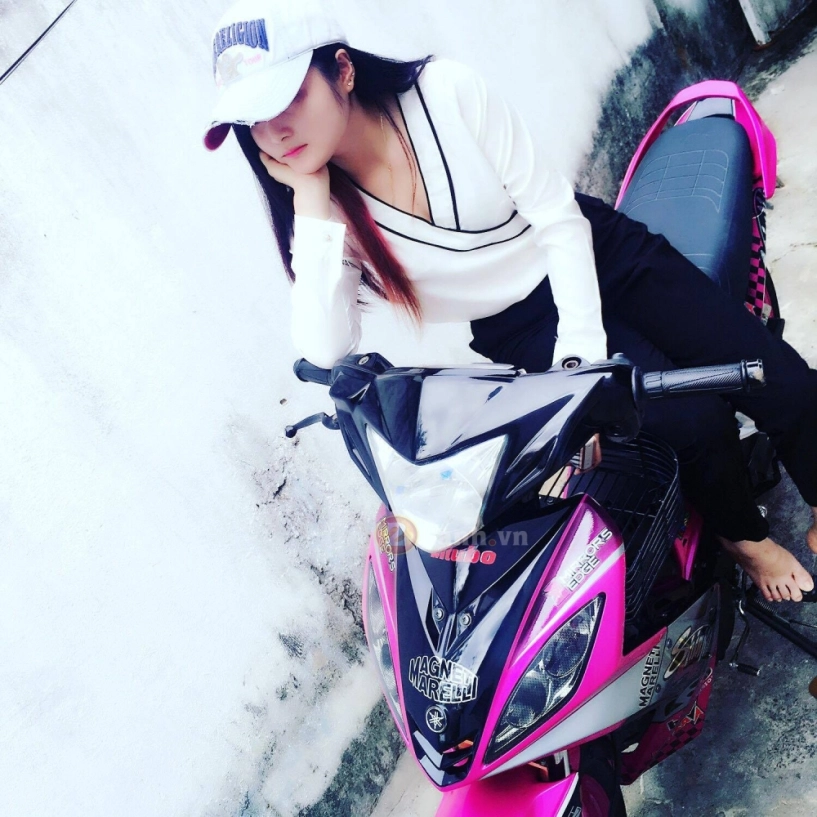 Chiếc exciter 135 độ hồng cá tính của nữ biker tây ninh
