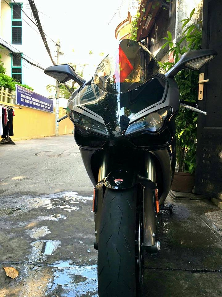 Hàng hiếm ducati 848 evo cùng vẻ đẹp hoàn hảo