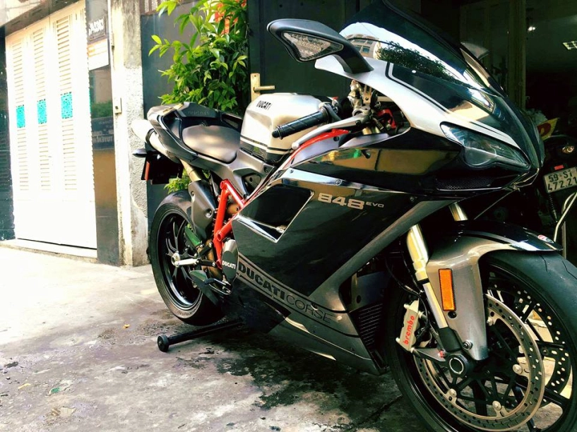 Hàng hiếm ducati 848 evo cùng vẻ đẹp hoàn hảo