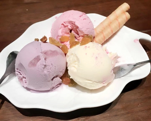 Lẩu kem cực đã trên phố lý thường kiệt