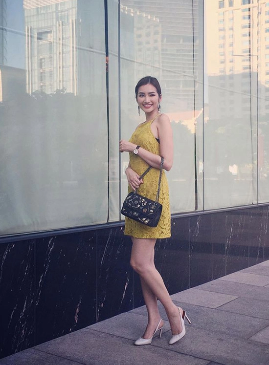 Angela phương trinh thanh hằng khéo chọn màu dịu mắt