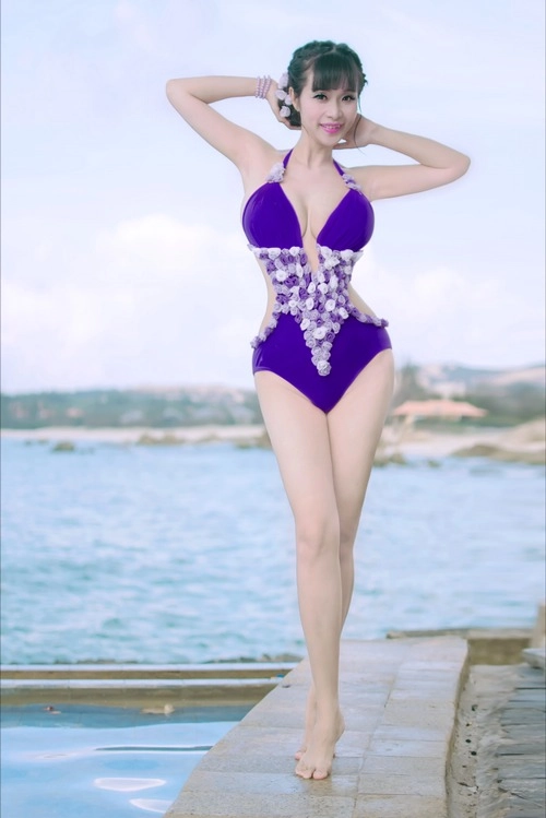 Lê kiều như mặc bikini ăn đứt ngọc trinh midu