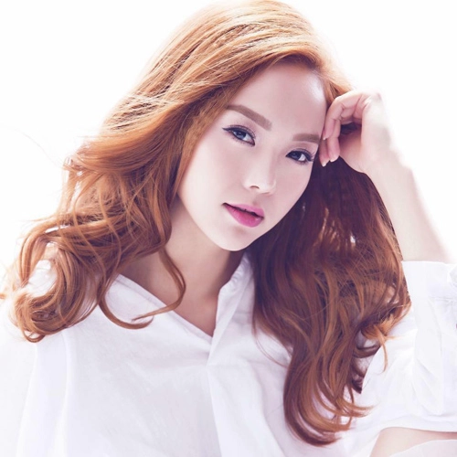 Những kiểu tóc làm nên thương hiệu cho minh hằng