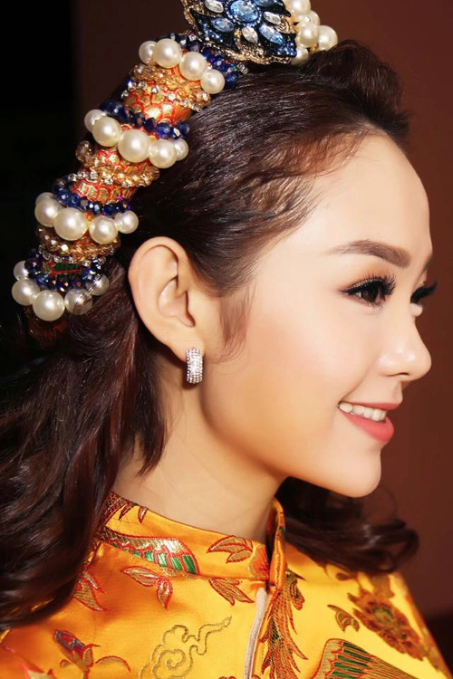 Những kiểu tóc làm nên thương hiệu cho minh hằng