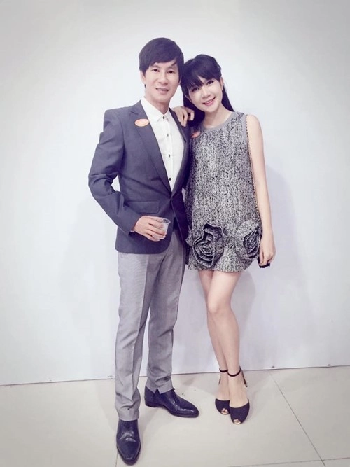 5 bà bầu mặc gì cũng đẹp sành điệu nhất vbiz