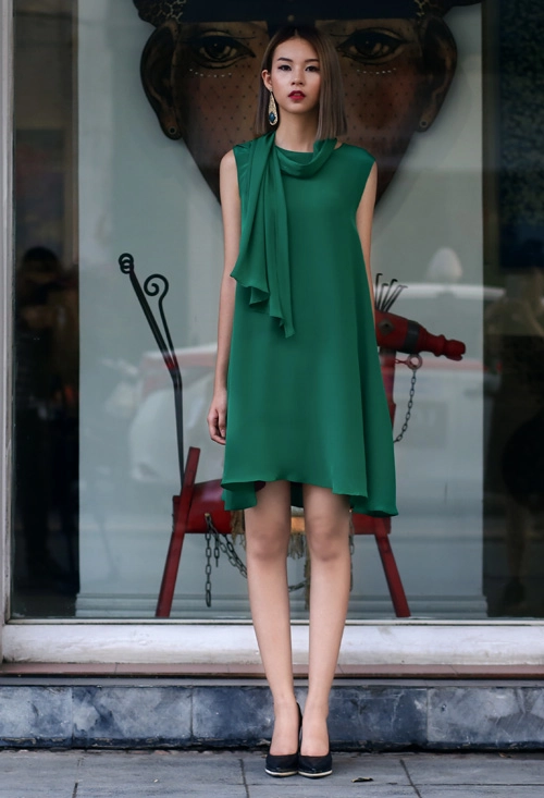 Diva hồng nhung lạc bước vào vườn địa đàng