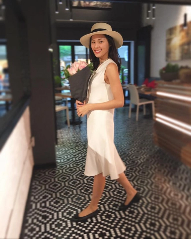 Hà hồ hot nhất tuần vì liên tục khoe hàng hiệu