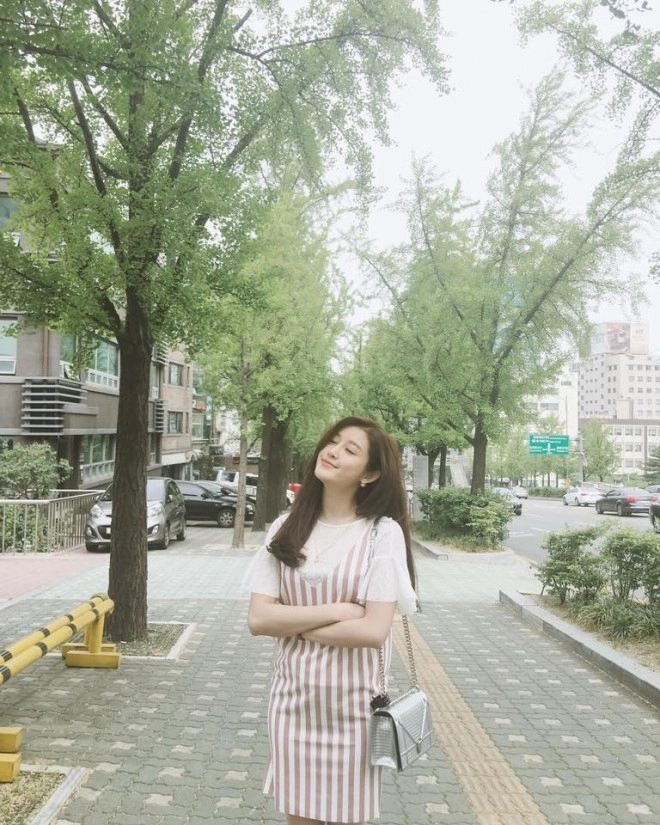 Hà hồ hot nhất tuần vì liên tục khoe hàng hiệu