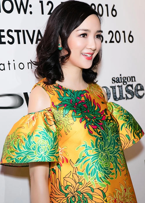 Hh giáng my sành điệu hội ngộ bạn thân diễm my
