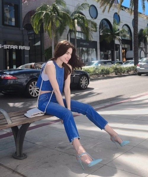 Học cách diện đồ bình dân chẳng kém cạnh hàng hiệu của mĩ nhân việt