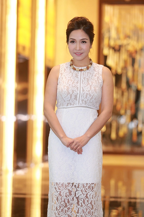 Con trai mỹ linh càng lớn càng khôi ngô