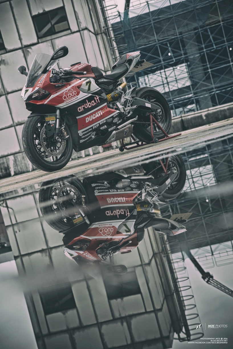 Hình ảnh siêu chất của ducati 899 panigale độ tem đấu