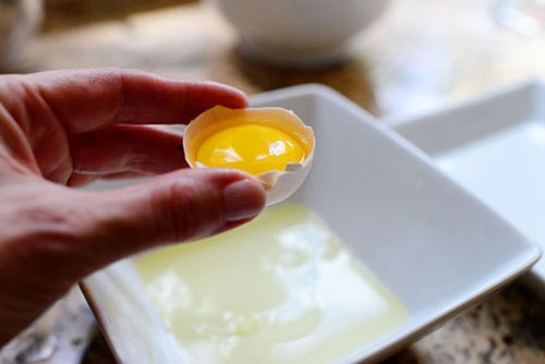 Tẩy lông mặt để da trắng sáng mịn màng với 5 cách đơn giản