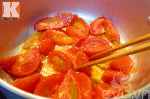 Thanh mát ngon cơm với món canh riêu cá ngần nấu dứa
