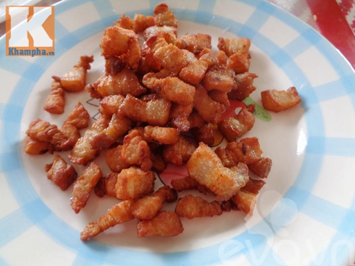 Tóp mỡ xóc muối tỏi ngon và lạ miệng