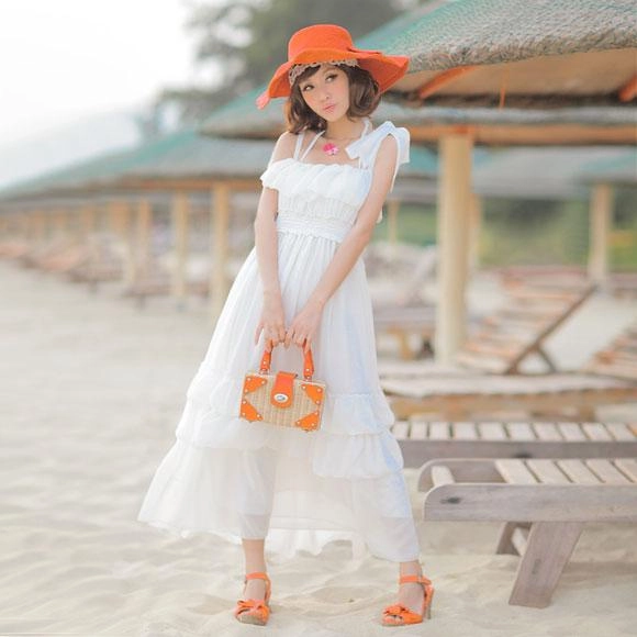 Váy maxi vải voan đẹp cho cô nàng điệu đà dạo biển đón nắng