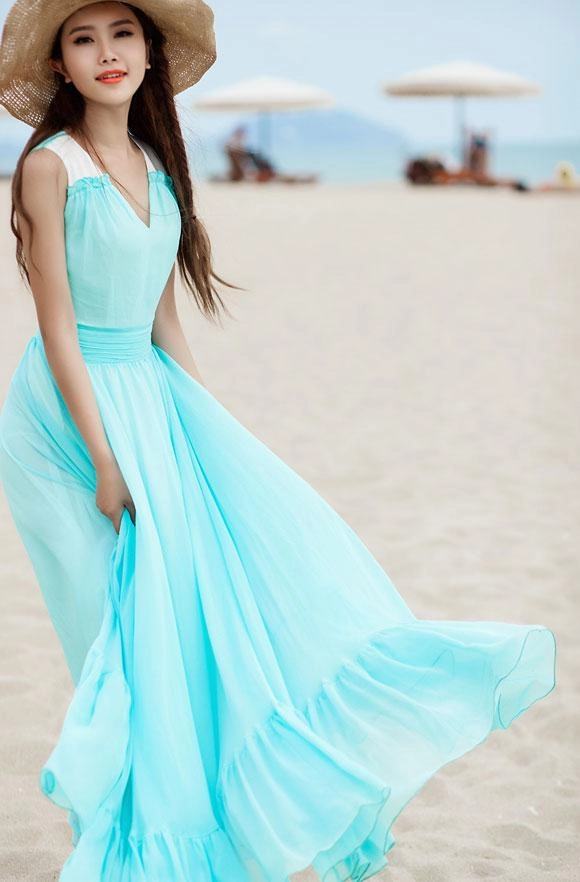 Váy maxi vải voan đẹp cho cô nàng điệu đà dạo biển đón nắng 