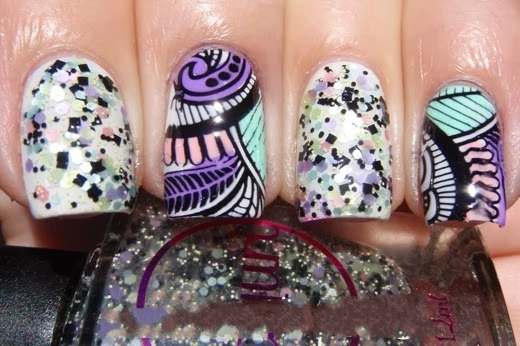 13 mẫu móng tay nail kẻ sọc cho nàng cá tính ấn tượng