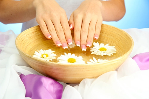 3 cách dưỡng móng tay đẹp cho cô dâu trước ngày cưới cho nàng thêm tự tin