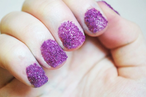 Những kiểu móng tay nail màu tím đẹp giành riêng cho cô dâu lãng mạn quyến rũ
