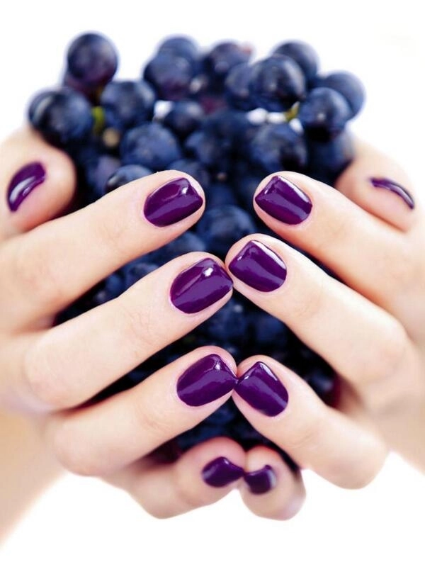 Những kiểu móng tay nail màu tím đẹp giành riêng cho cô dâu lãng mạn quyến rũ