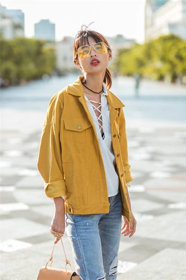 Street style chất miễn chê của giới trẻ sài thành mùa lễ hội