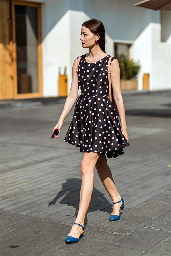 Street style chất miễn chê của giới trẻ sài thành mùa lễ hội