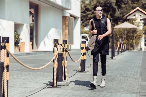 Street style chất miễn chê của giới trẻ sài thành mùa lễ hội