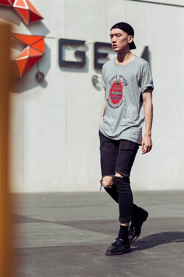 Street style chất miễn chê của giới trẻ sài thành mùa lễ hội