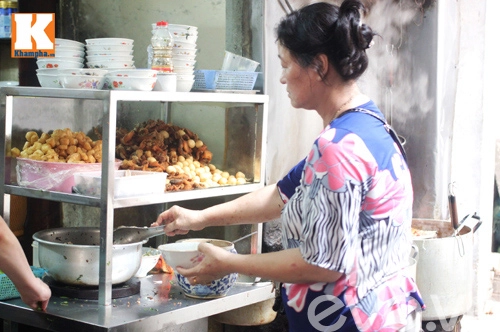 Hai quán bánh đúc nóng ngon ở hà nội