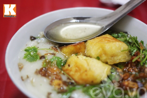 Hai quán bánh đúc nóng ngon ở hà nội