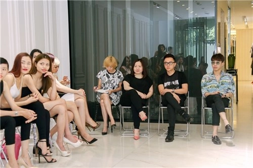 Người mẫu trầy trật casting cho show diễn