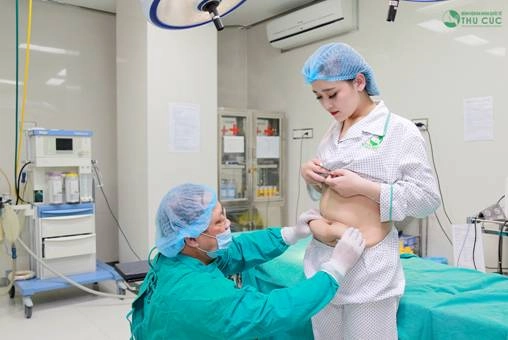 Bà mẹ 9x lấy lại vòng eo chuẩn với mẹo đơn giản