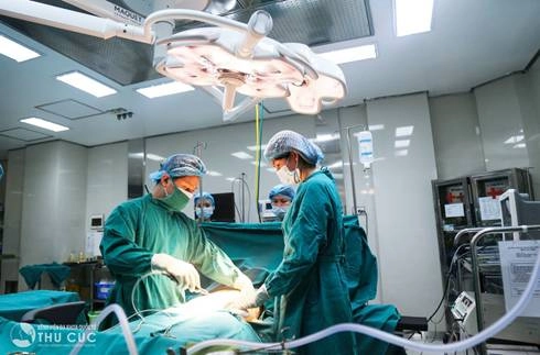Bà mẹ 9x lấy lại vòng eo chuẩn với mẹo đơn giản