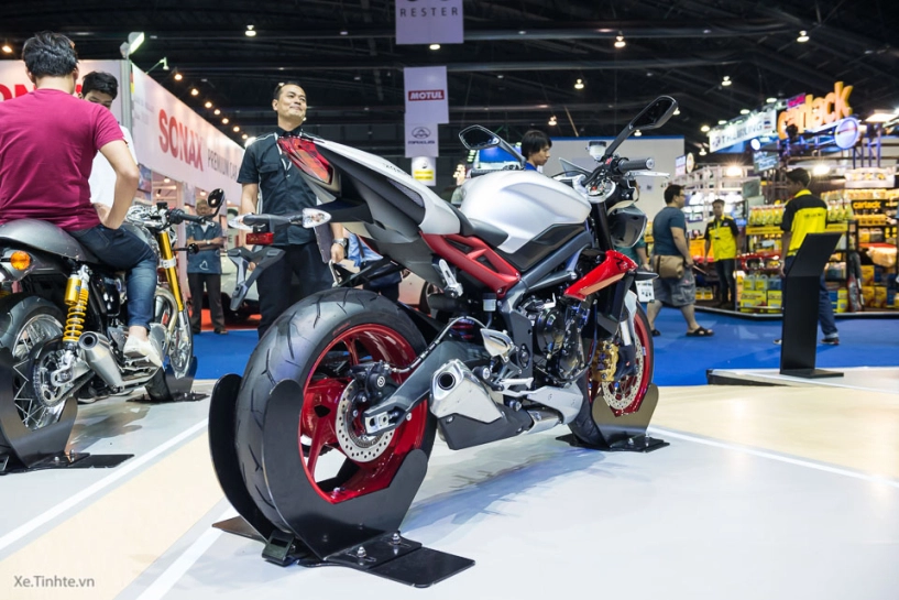Cận cảnh triumph street triple rx phiên bản đặc biệt