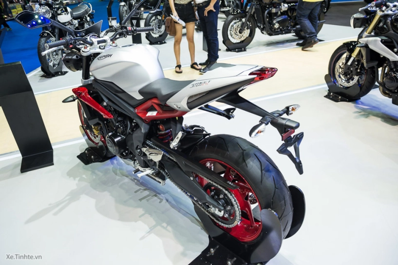 Cận cảnh triumph street triple rx phiên bản đặc biệt