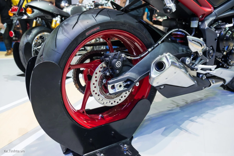 Cận cảnh triumph street triple rx phiên bản đặc biệt