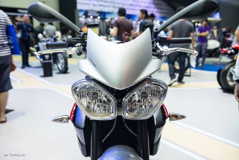 Cận cảnh triumph street triple rx phiên bản đặc biệt