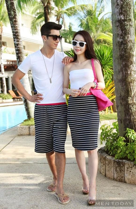 Cặp đôi lãng mạn với đồ đôi đi biển màu sắc sặc sỡ