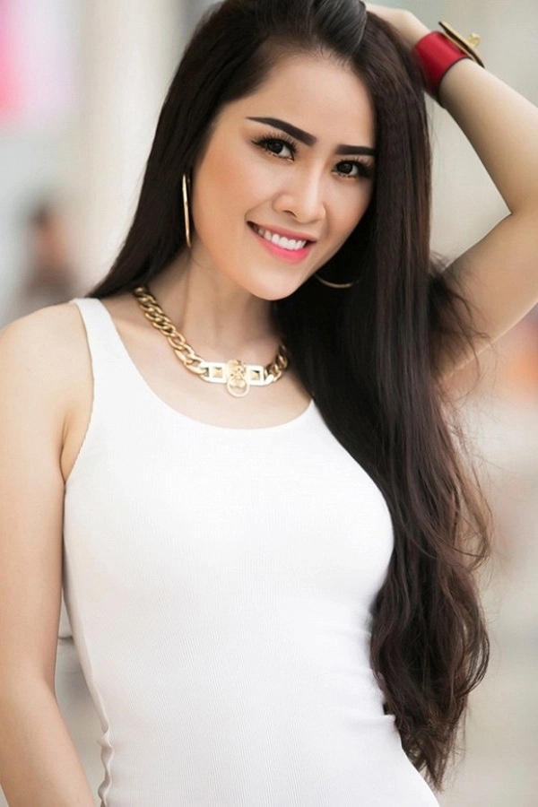Chân mày sâu róm không ai muốn nhìn