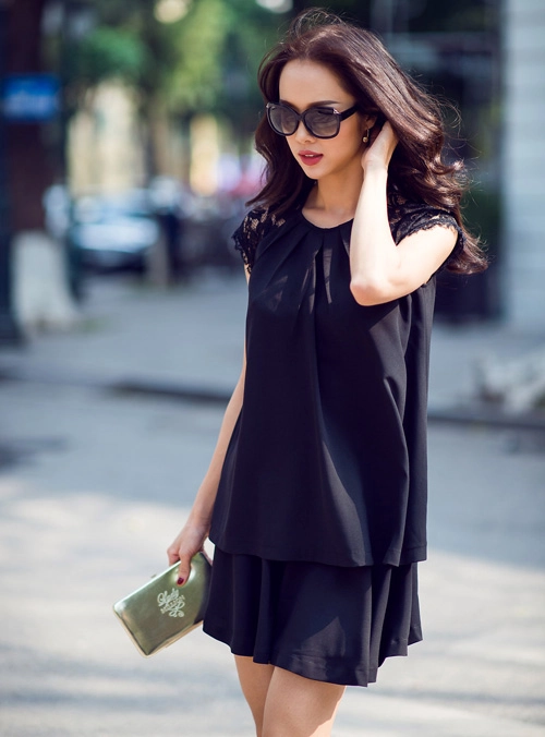 Chọn váy maxi đen che bụng mỡ hiệu quả cho chị em