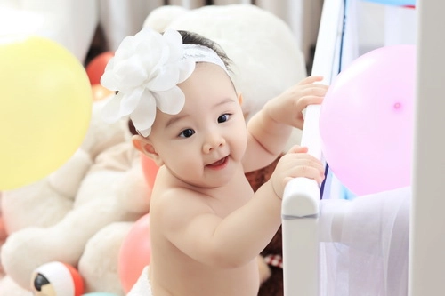 Con gái trang nhung hóm hỉnh đón sinh nhật
