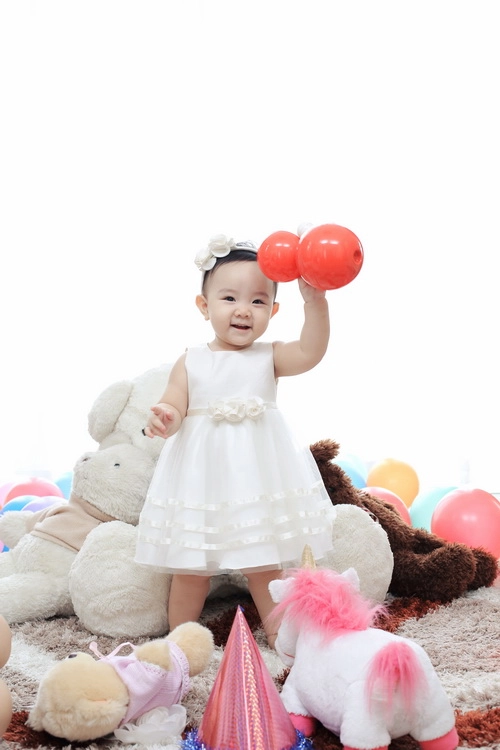 Con gái trang nhung hóm hỉnh đón sinh nhật